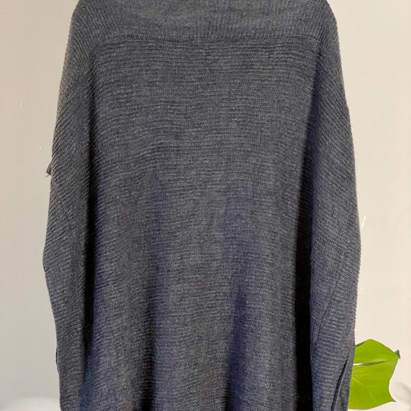 Grey Sleeveless Cardigan - Picture 2 of 7